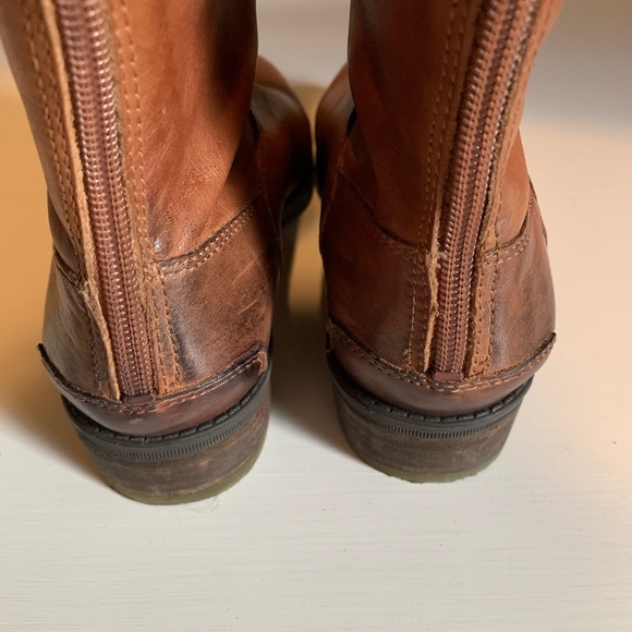 Sam Edelman Penny Boot, Cognac. Size 8 - Picture 4 of 8